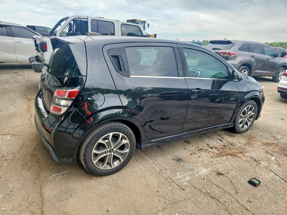 53953016 :رقم المزاد ، 1G1JD6SB8J4120061 vin ، 2018 Chevrolet Sonic مزاد بيع