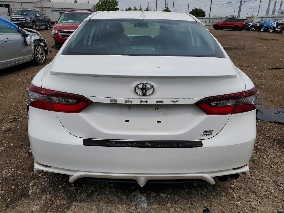 2022 Toyota Camry მანქანა იყიდება აუქციონზე, vin: 4T1G11BK1NU053558, აუქციონის ნომერი: 53559476