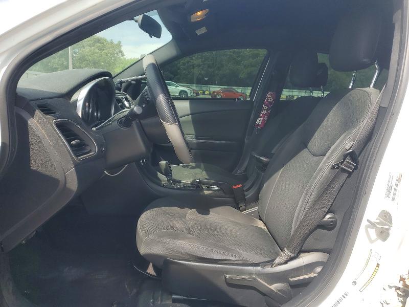 52251556 :رقم المزاد ، 1C3CCBAB7CN167306 vin ، 2012 Chrysler 200 مزاد بيع