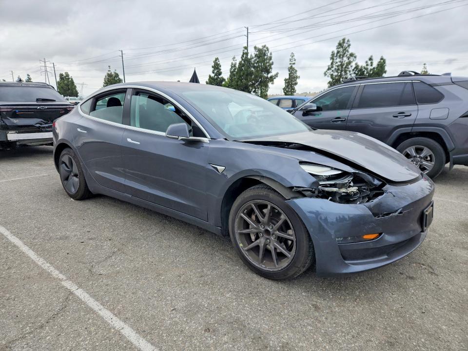 2018 Tesla Model 3 მანქანა იყიდება აუქციონზე, vin: 5YJ3E1EA6JF101701, აუქციონის ნომერი: 54489226