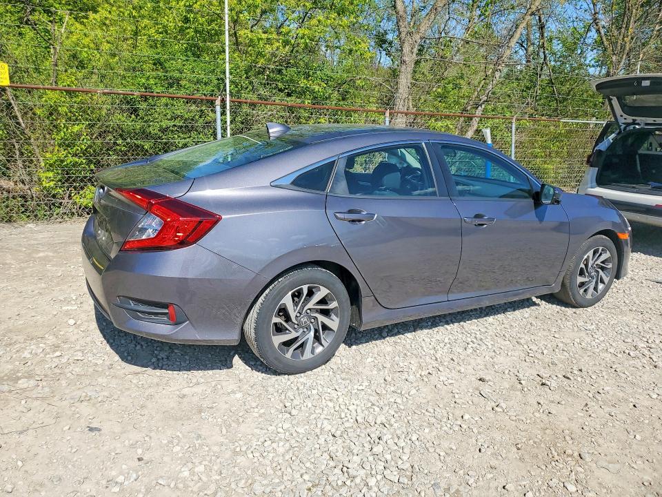 53933226 :رقم المزاد ، 2HGFC2F74JH565223 vin ، 2018 Honda Civic مزاد بيع