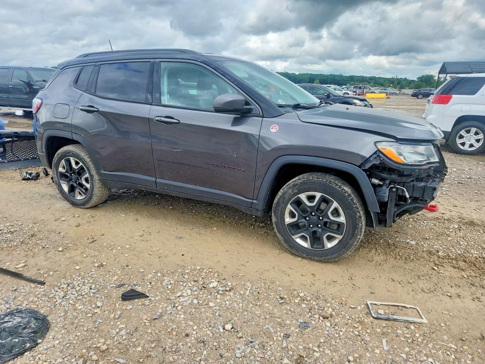 2018 Jeep Compass მანქანა იყიდება აუქციონზე, vin: 3C4NJDDB1JT454994, აუქციონის ნომერი: 55587366
