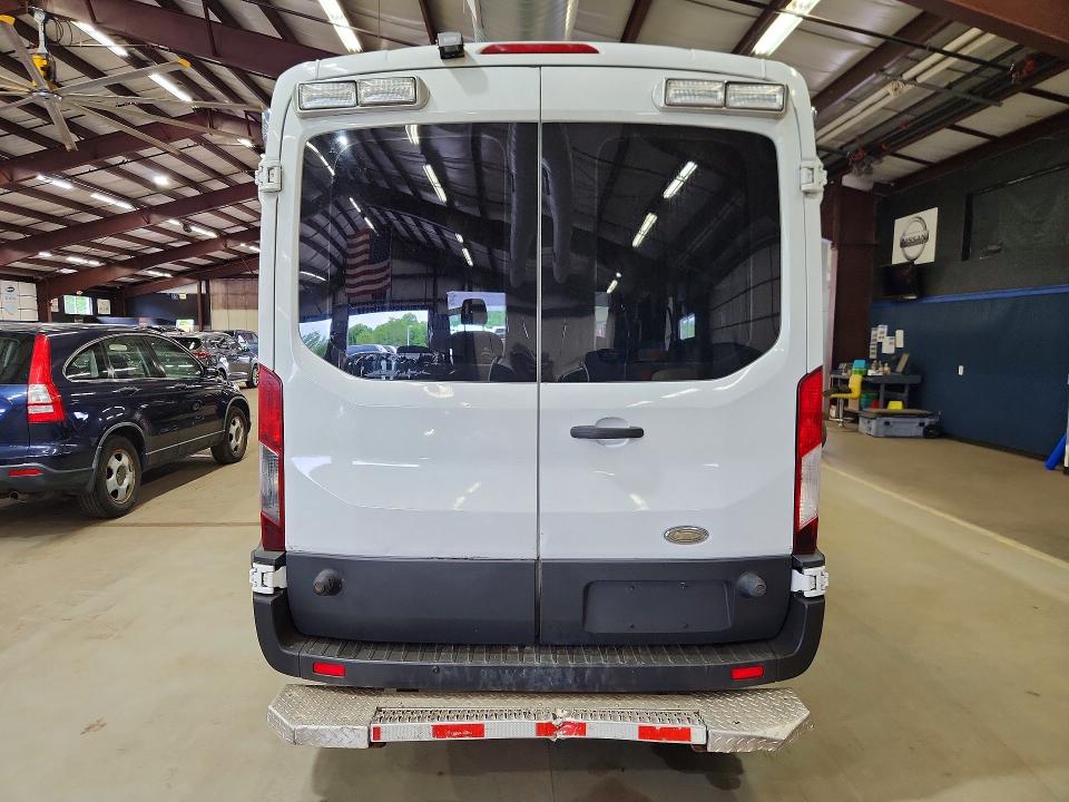 2015 Ford Transit მანქანა იყიდება აუქციონზე, vin: 1FDYR2CV4FKA50579, აუქციონის ნომერი: 54391596
