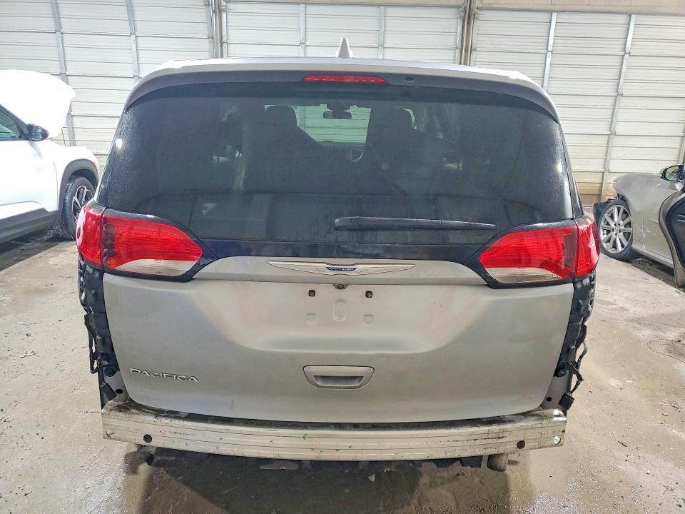 Продаж на аукціоні авто 2018 Chrysler Pacifica, vin: 2C4RC1FG1JR354089, номер лоту: 52519986