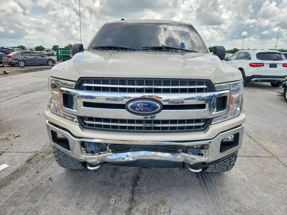 54871526 :رقم المزاد ، 1FTEW1E52JKF70067 vin ، 2018 Ford F150 مزاد بيع