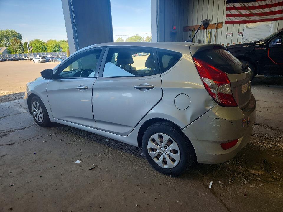 55122576 :رقم المزاد ، KMHCT5AE7HU326390 vin ، 2017 Hyundai Accent مزاد بيع