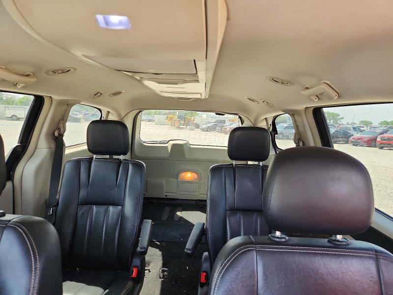 2015 Chrysler Town & Country მანქანა იყიდება აუქციონზე, vin: 2C4RC1BG5FR589172, აუქციონის ნომერი: 52445816