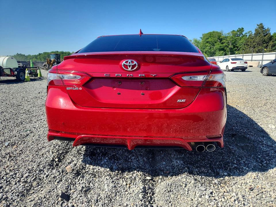 53801046 :رقم المزاد ، 4T1B11HK2KU210897 vin ، 2019 Toyota Camry مزاد بيع