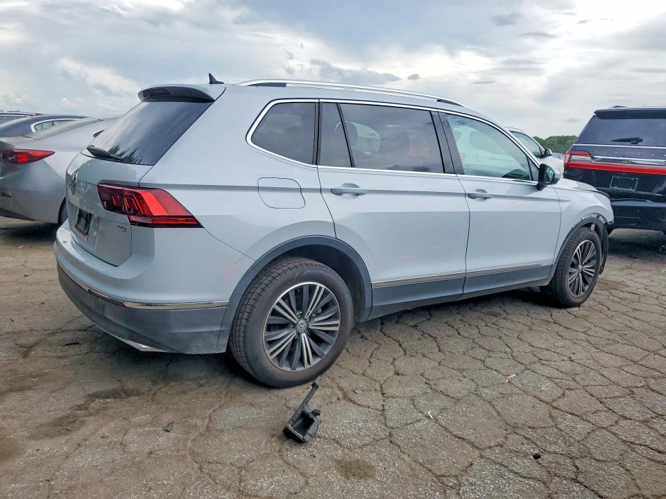 Продажа на аукционе авто 2018 Volkswagen Tiguan, vin: 3VV3B7AX8JM068591, номер лота: 54485486