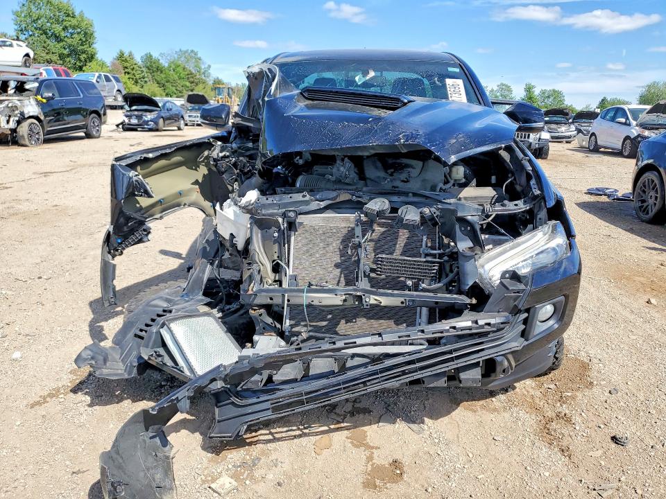 54173696 :رقم المزاد ، 5TFAZ5CN0HX053637 vin ، 2017 Toyota Tacoma مزاد بيع