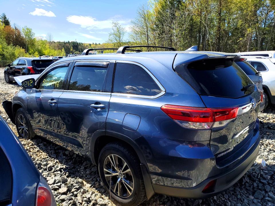 2018 Toyota Highlander მანქანა იყიდება აუქციონზე, vin: 5TDBZRFH0JS860253, აუქციონის ნომერი: 51549746