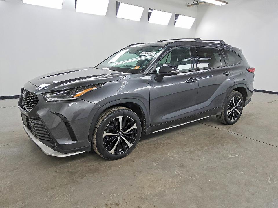 Aukcja sprzedaży 2022 Toyota Highlander, vin: 5TDJZRBH9NS246132, numer aukcji: 49289116