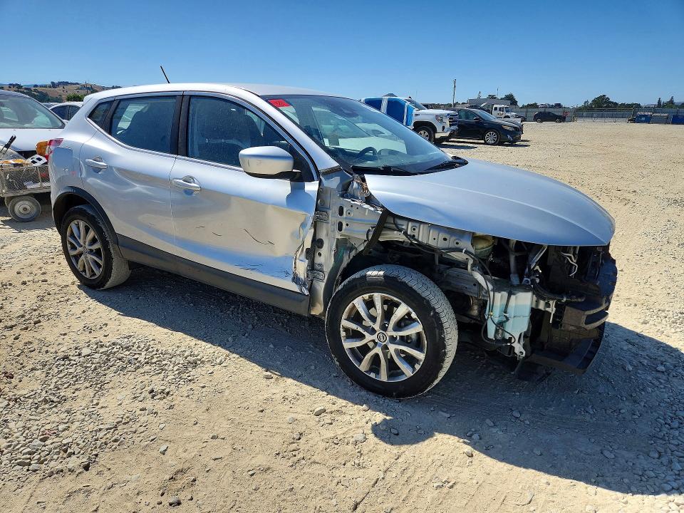 2021 Nissan Rogue Sport მანქანა იყიდება აუქციონზე, vin: JN1BJ1AV1MW303252, აუქციონის ნომერი: 54322116