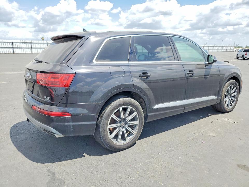 2017 Audi Q7 მანქანა იყიდება აუქციონზე, vin: WA1LAAF75HD013409, აუქციონის ნომერი: 54896486