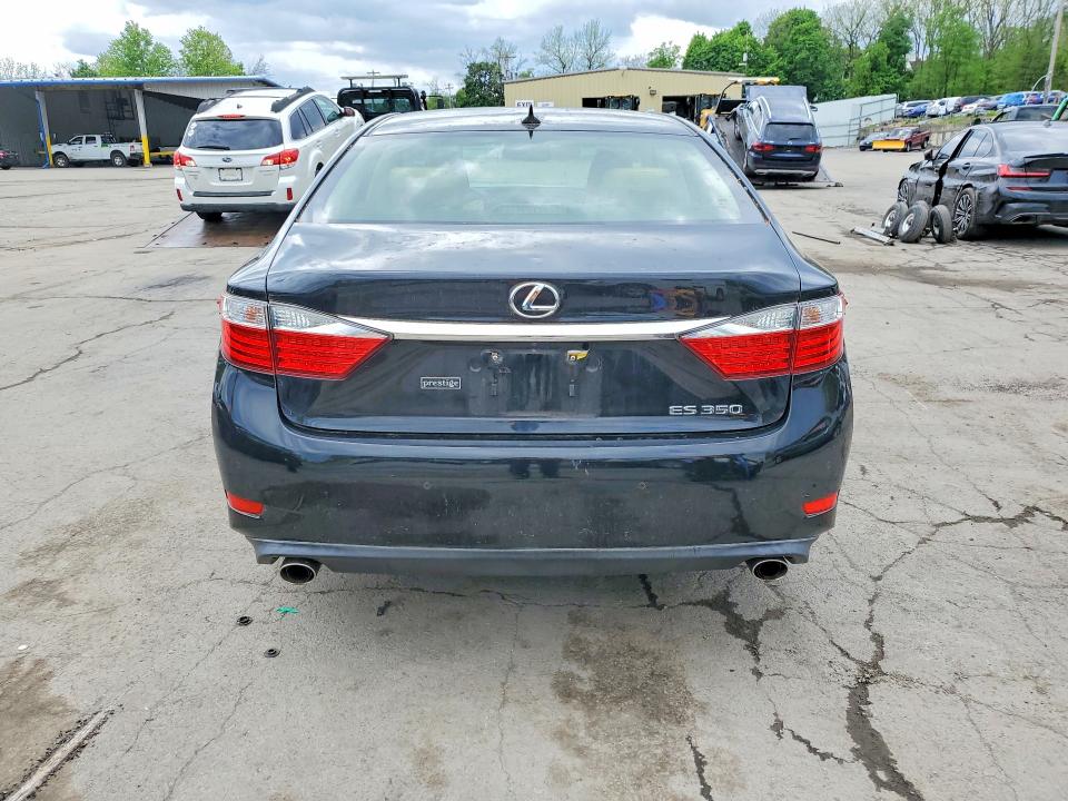 53048836 :رقم المزاد ، JTHBK1GG8D2070916 vin ، 2013 Lexus Es مزاد بيع