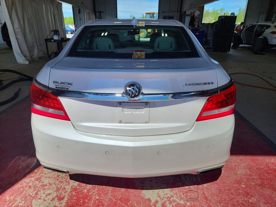 Продажа на аукционе авто 2015 Buick Lacrosse, vin: 1G4GB5G32FF149372, номер лота: 54690556