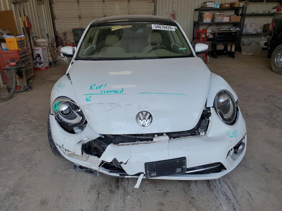 54076426 :رقم المزاد ، 3VWJD7AT4KM708209 vin ، 2019 Volkswagen Beetle مزاد بيع