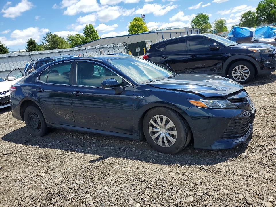 53780956 :رقم المزاد ، 4T1L31AK4LU014941 vin ، 2020 Toyota Camry مزاد بيع