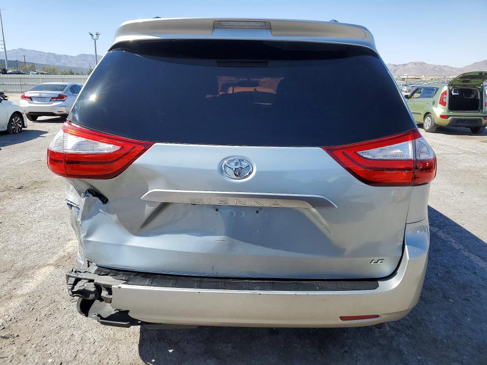 54809066 :رقم المزاد ، 5TDKK3DC4FS536688 vin ، 2015 Toyota Sienna مزاد بيع