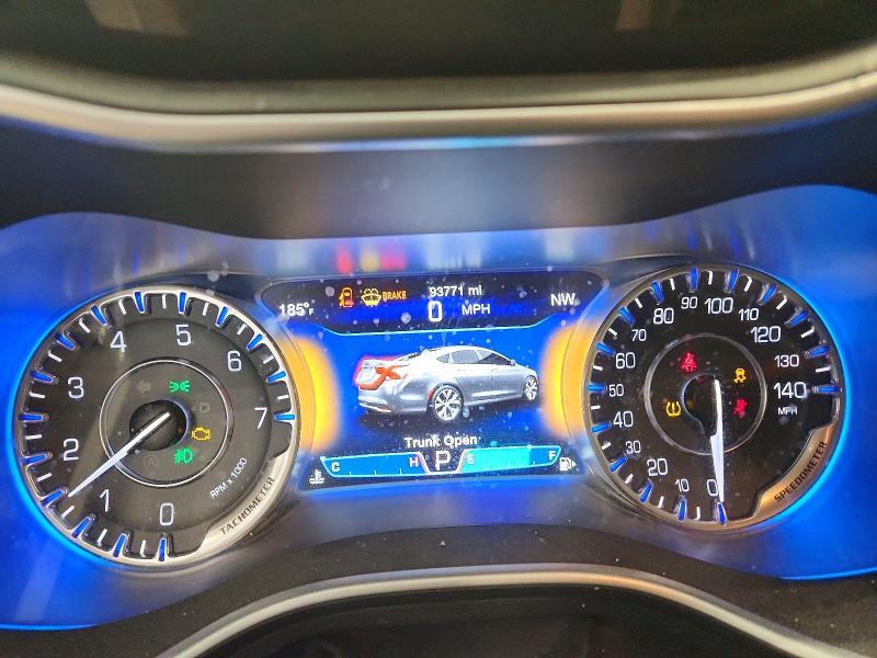 53124316 :رقم المزاد ، 1C3CCCCG7FN522414 vin ، 2015 Chrysler 200 مزاد بيع
