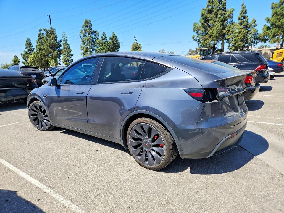 Продажа на аукционе авто 2020 Tesla Model Y, vin: 5YJYGDEF5LF057206, номер лота: 53661476