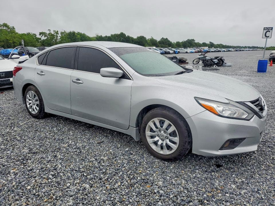 Продажа на аукционе авто 2018 Nissan Altima Sr, vin: 1N4AL3AP4JC281475, номер лота: 53017626