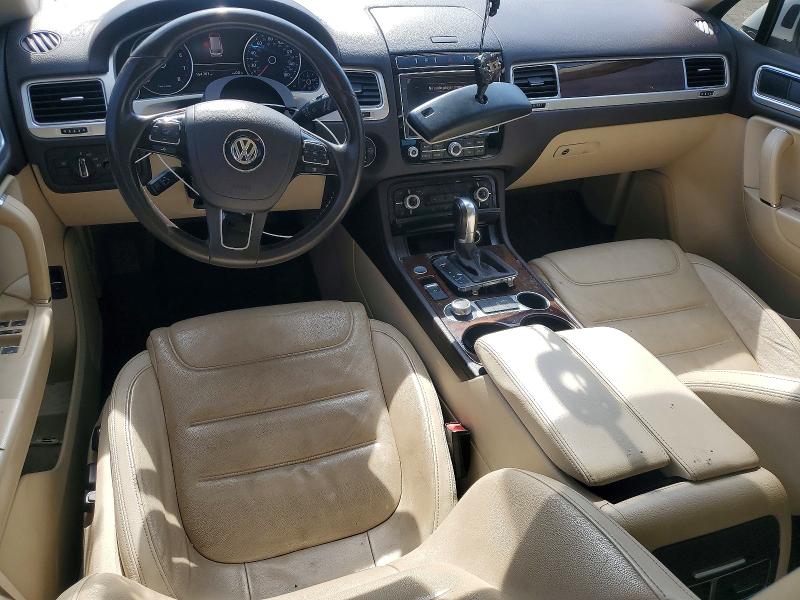 52318746 :رقم المزاد ، WVGEF9BP1FD007460 vin ، 2015 Volkswagen Touareg مزاد بيع