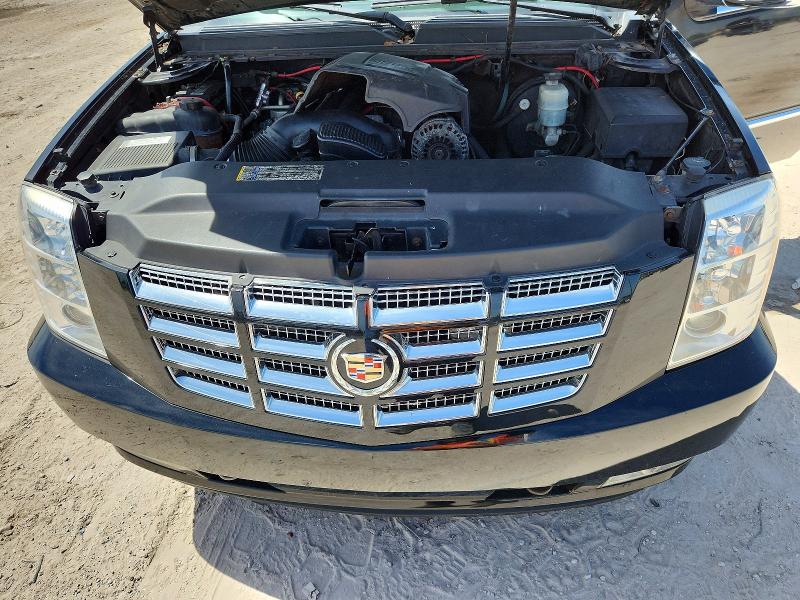 2008 Cadillac Escalade მანქანა იყიდება აუქციონზე, vin: 1GYFK63828R274181, აუქციონის ნომერი: 52704366