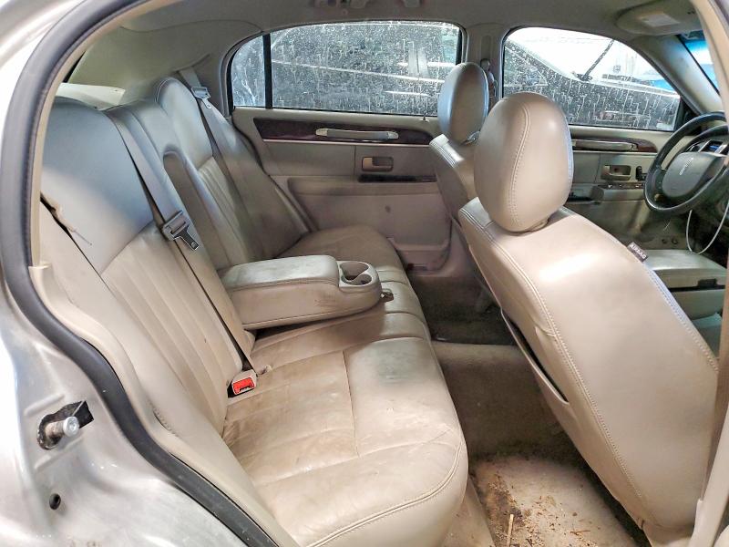 52330506 :رقم المزاد ، 1LNHM81V87Y638830 vin ، 2007 Lincoln Town Car مزاد بيع