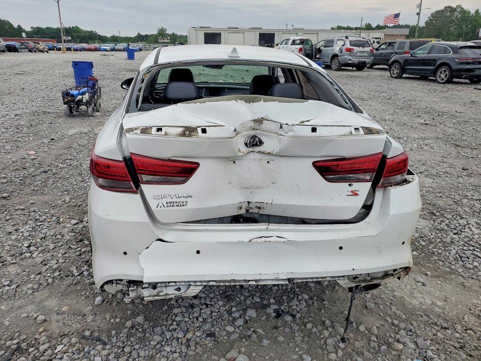 2018 Kia Optima მანქანა იყიდება აუქციონზე, vin: 5XXGT4L33JG238010, აუქციონის ნომერი: 53339716