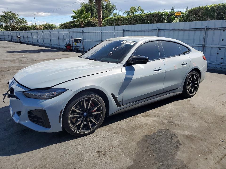 54668066 :رقم المزاد ، WBY33AW08PFR39954 vin ، 2023 Bmw I4 مزاد بيع