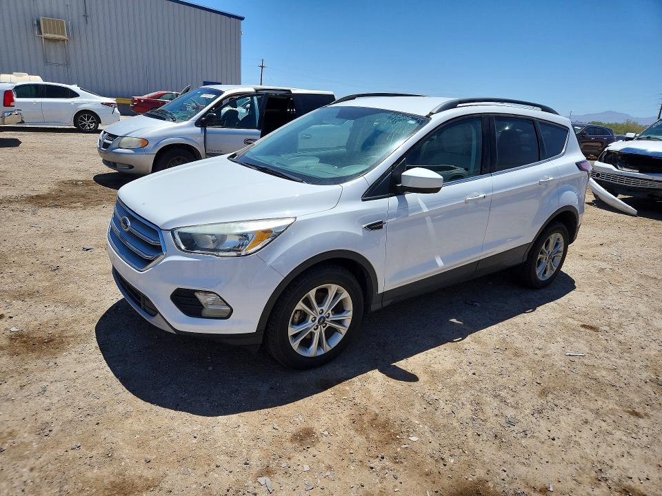 Продажа на аукционе авто 2018 Ford Escape, vin: 1FMCU0GD2JUC37931, номер лота: 54349736