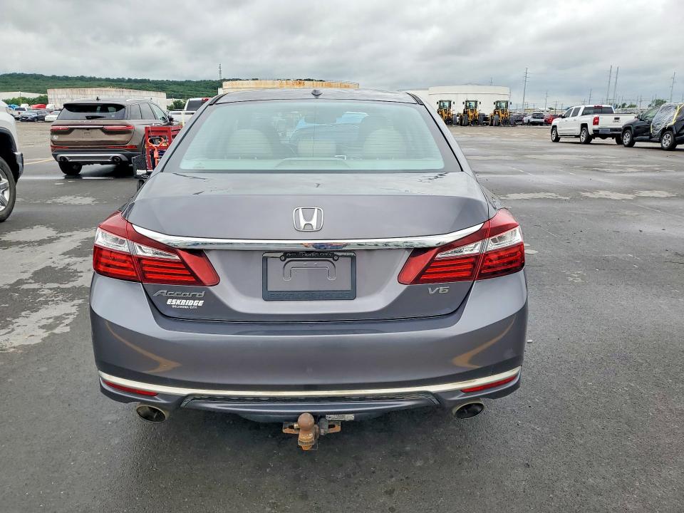 Продажа на аукционе авто 2016 Honda Accord, vin: 1HGCR3F00GA032755, номер лота: 54356046