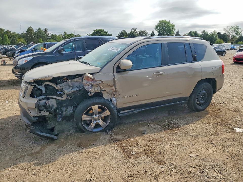 2017 Jeep Compass მანქანა იყიდება აუქციონზე, vin: 1C4NJCEBXHD185290, აუქციონის ნომერი: 54402096