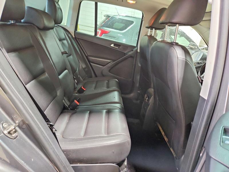 2015 Volkswagen Tiguan მანქანა იყიდება აუქციონზე, vin: WVGBV7AX1FW502497, აუქციონის ნომერი: 54860956