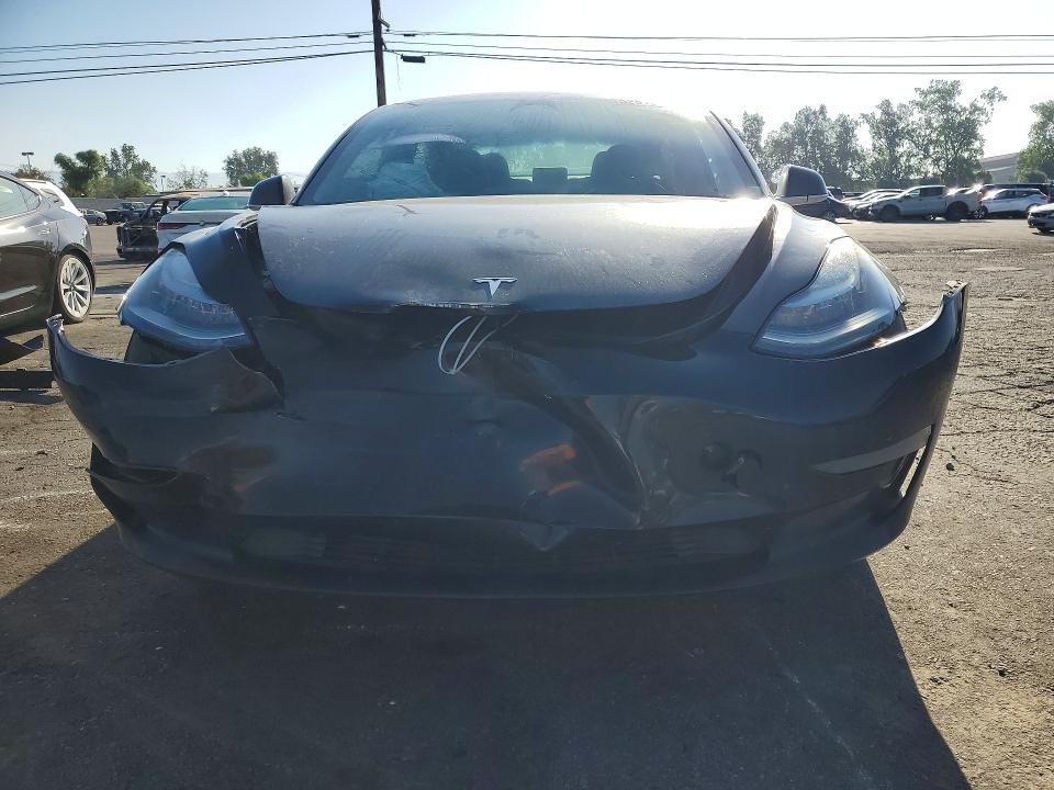52618546 :رقم المزاد ، 5YJ3E1EA1KF361893 vin ، 2019 Tesla Model 3 مزاد بيع