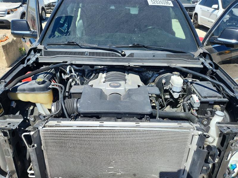 Продаж на аукціоні авто 2018 Cadillac Escalade, vin: 1GYS4DKJ7JR192518, номер лоту: 52826596