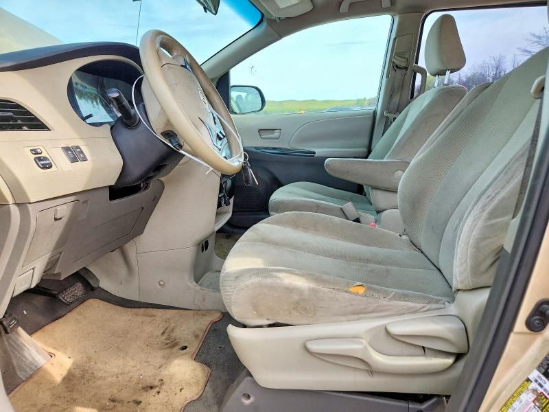 54431226 :رقم المزاد ، 5TDZK3DC2BS078206 vin ، 2011 Toyota Sienna مزاد بيع
