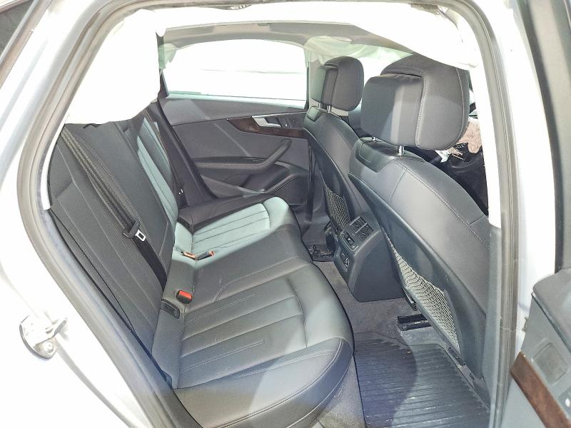 Продаж на аукціоні авто 2019 Audi A4, vin: WAUFNAF48KA016940, номер лоту: 52561946