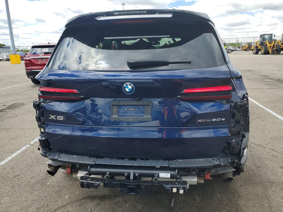 53627176 :رقم المزاد ، 5UX43EU09T9084138 vin ، 2026 Bmw X5 مزاد بيع