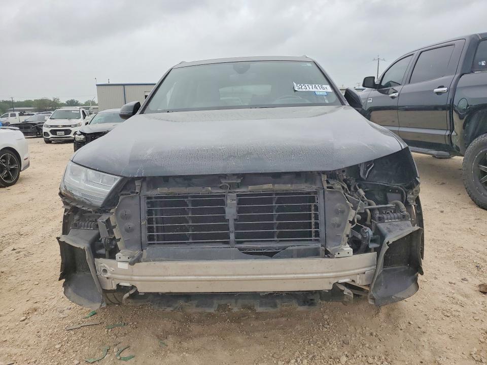 Продаж на аукціоні авто 2017 Audi Q7, vin: WA1VAAF75HD035872, номер лоту: 52317416