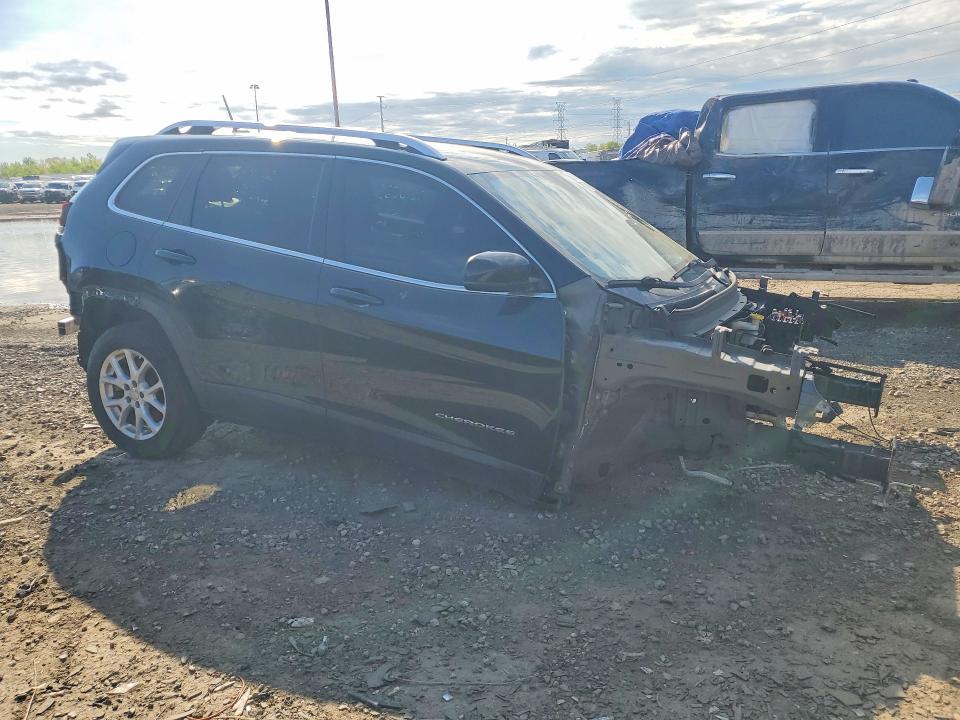 48116436 :رقم المزاد ، 1C4PJMCB2FW733625 vin ، 2015 Jeep Cherokee مزاد بيع