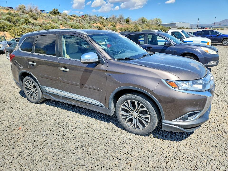 Продажа на аукционе авто 2016 Mitsubishi Outlander, vin: JA4JZ4AX2GZ037628, номер лота: 53421556