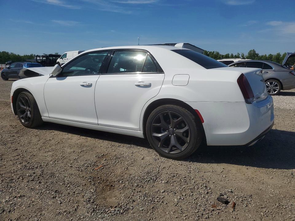 Продаж на аукціоні авто 2023 Chrysler 300, vin: 2C3CCABG3PH641156, номер лоту: 52244056
