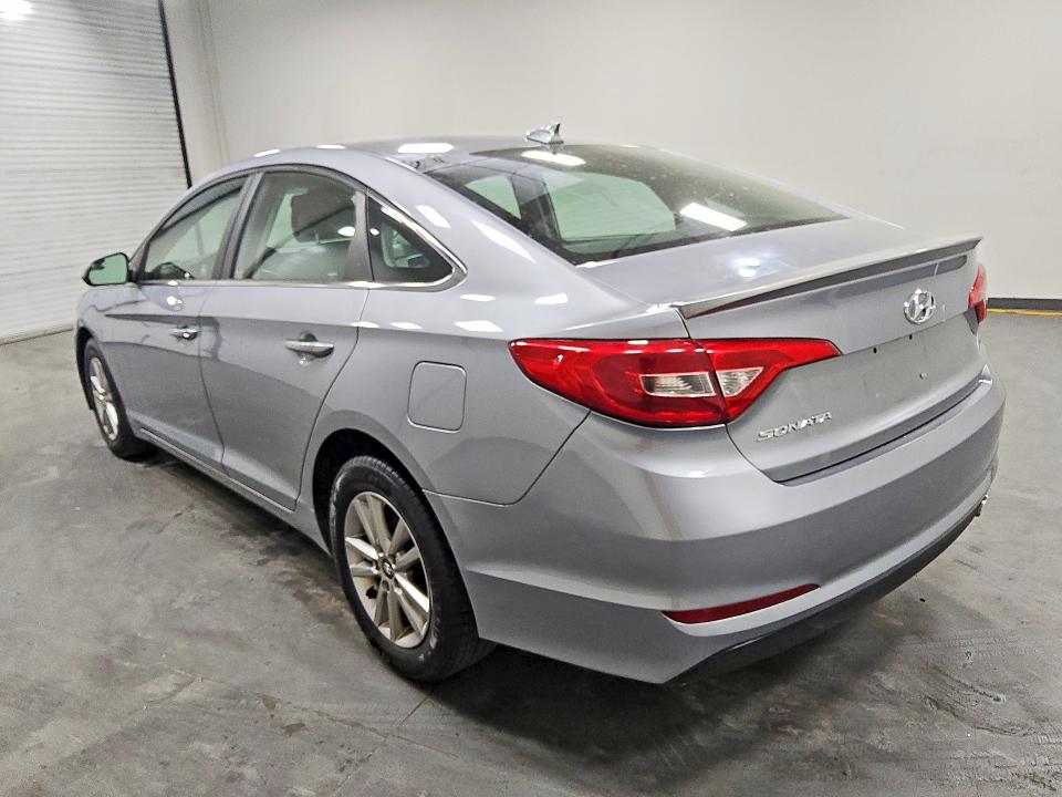 2015 Hyundai Sonata მანქანა იყიდება აუქციონზე, vin: 5NPE24AF2FH225896, აუქციონის ნომერი: 51684566