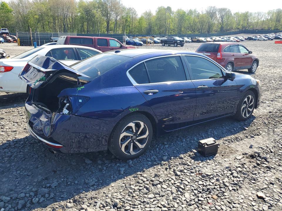 52130796 :رقم المزاد ، 1HGCR2F74HA110804 vin ، 2017 Honda Accord مزاد بيع
