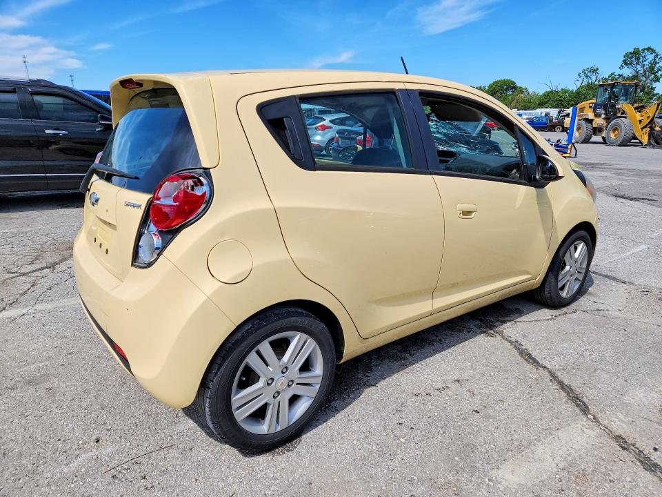 2014 Chevrolet Spark მანქანა იყიდება აუქციონზე, vin: KL8CB6S92EC402915, აუქციონის ნომერი: 51860906