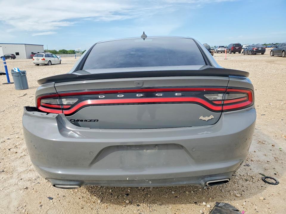 54157436 :رقم المزاد ، 2C3CDXHG2JH200326 vin ، 2018 Dodge Charger مزاد بيع