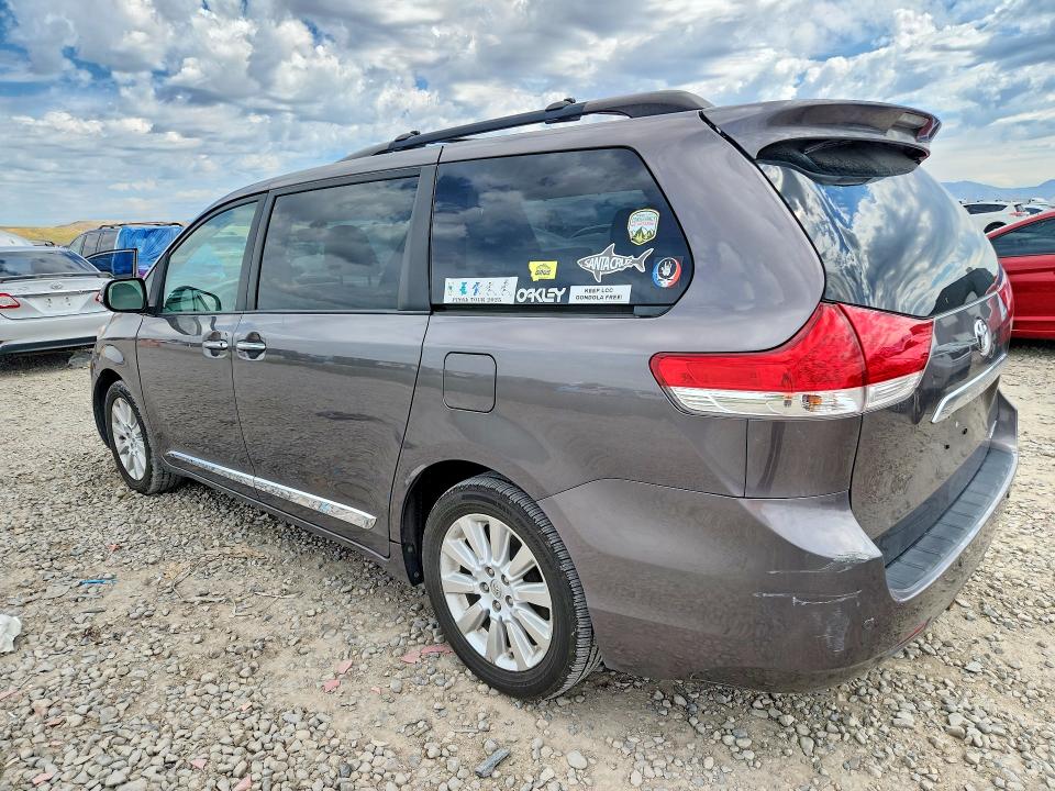 Продажа на аукционе авто 2014 Toyota Sienna, vin: 5TDDK3DC3ES090718, номер лота: 50372046