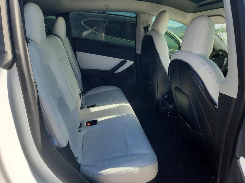 2022 Tesla Model Y მანქანა იყიდება აუქციონზე, vin: 7SAYGDEE8NF369792, აუქციონის ნომერი: 53128396